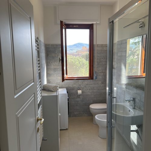 1AA3E584-DAEE-4628-8921-78811E025CD2